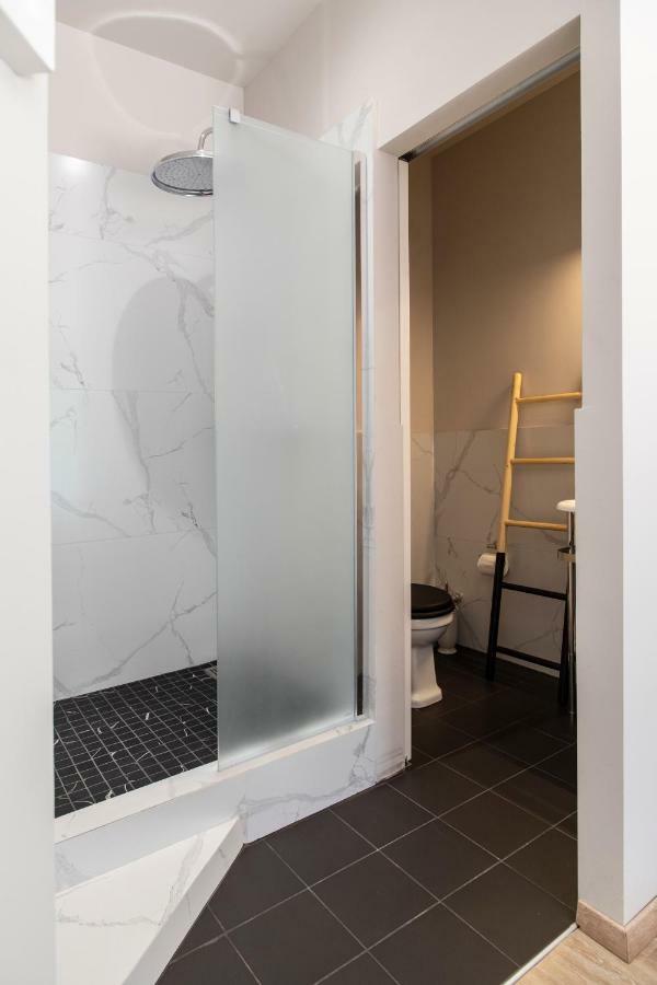 Aparthotel Bespoke House Atene Esterno foto