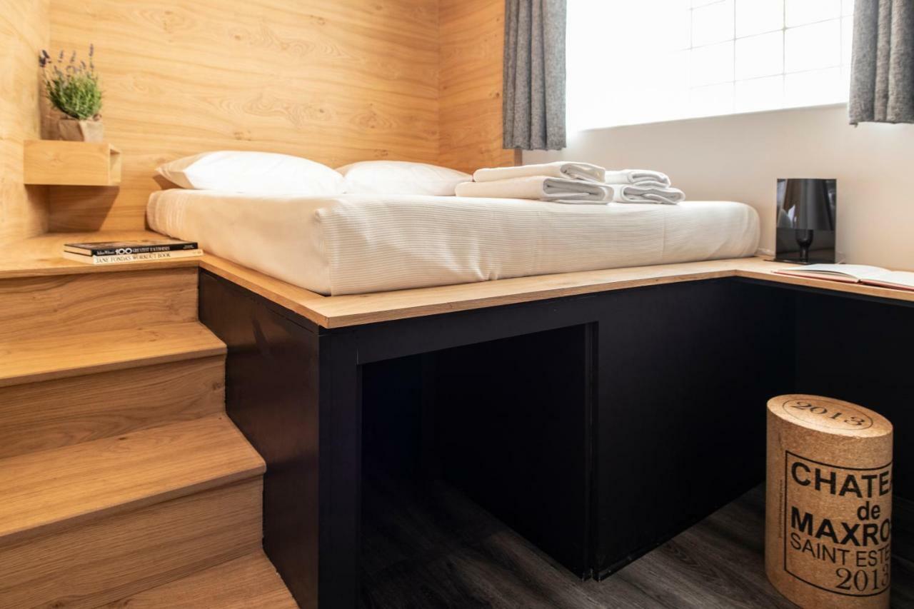 Aparthotel Bespoke House Atene Esterno foto
