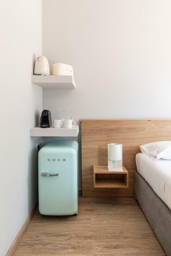 Aparthotel Bespoke House Atene Esterno foto