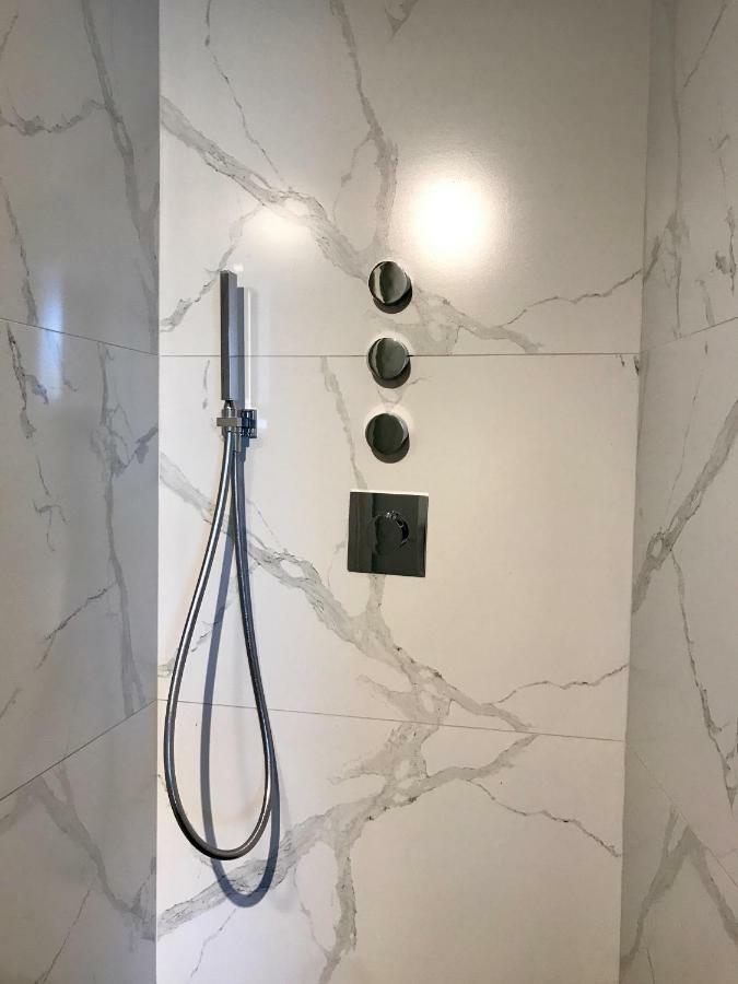 Aparthotel Bespoke House Atene Esterno foto